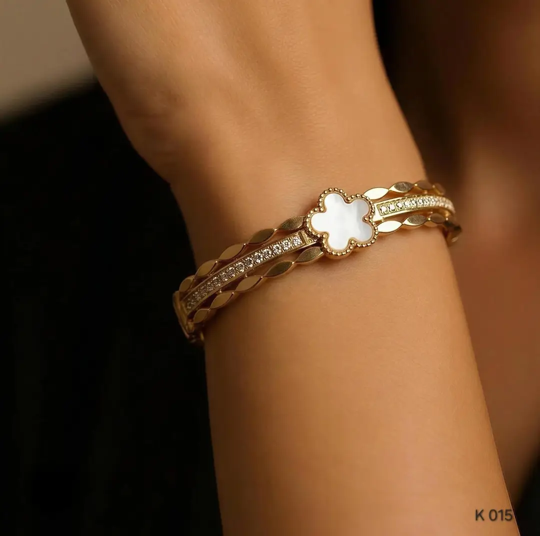 K 015 Anti-tarnish stainless steel Bangle